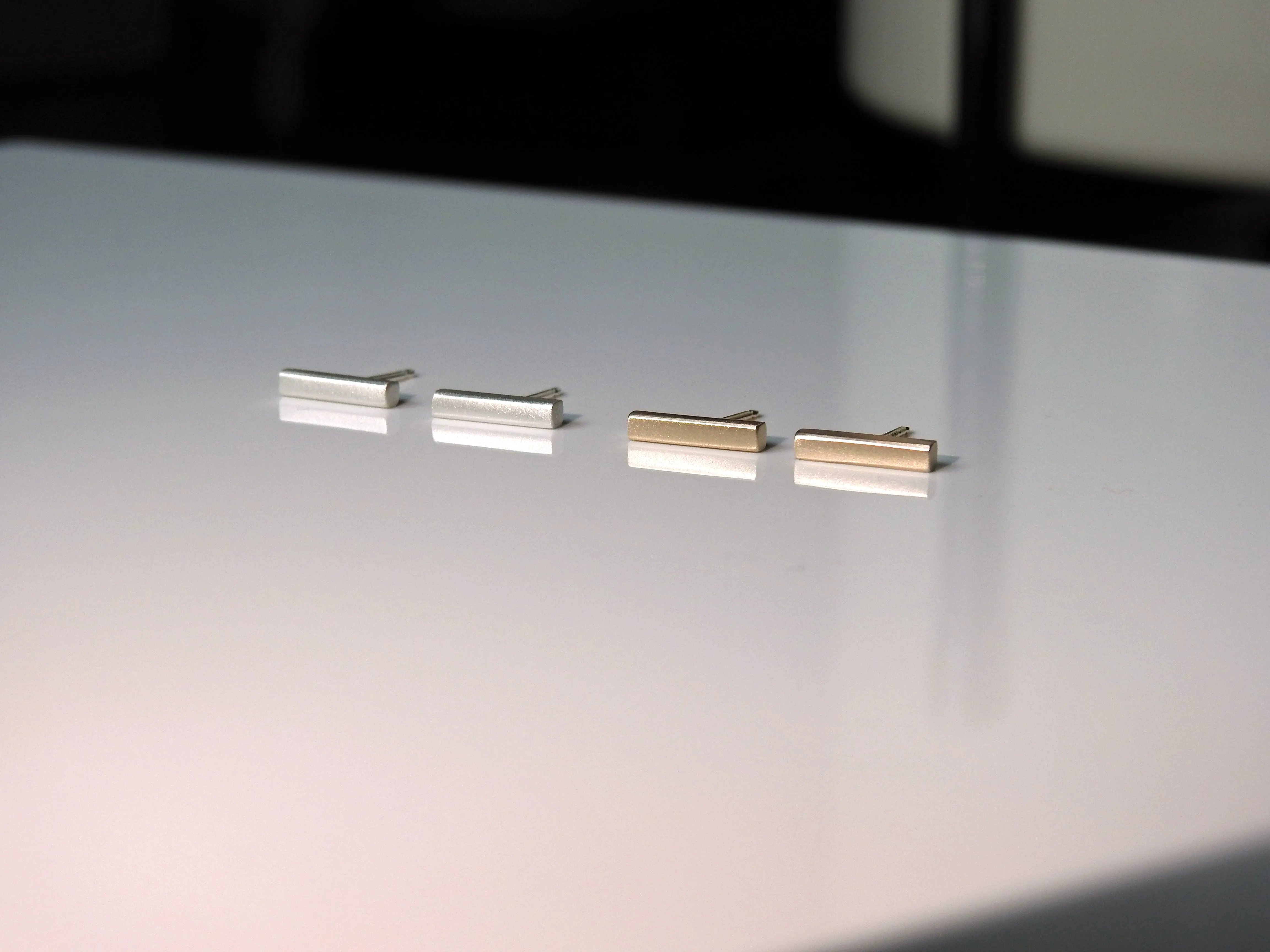 2mm square bar studs