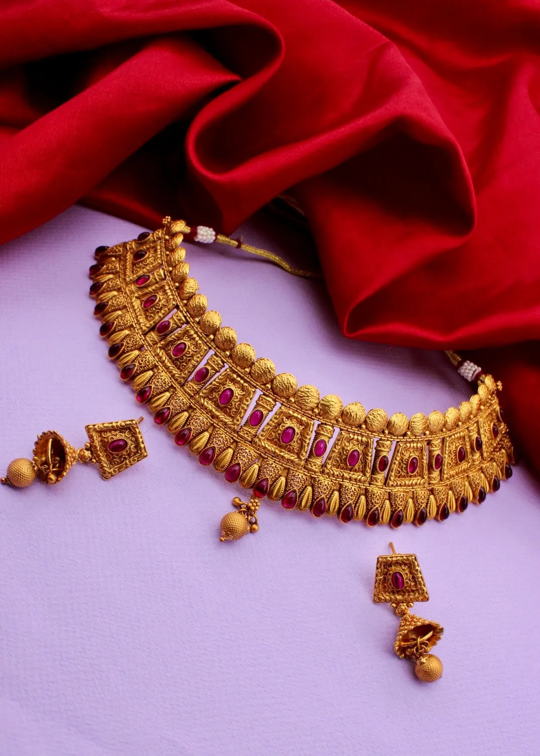 APPEALING PESHWAI CHOKER NECKLACE