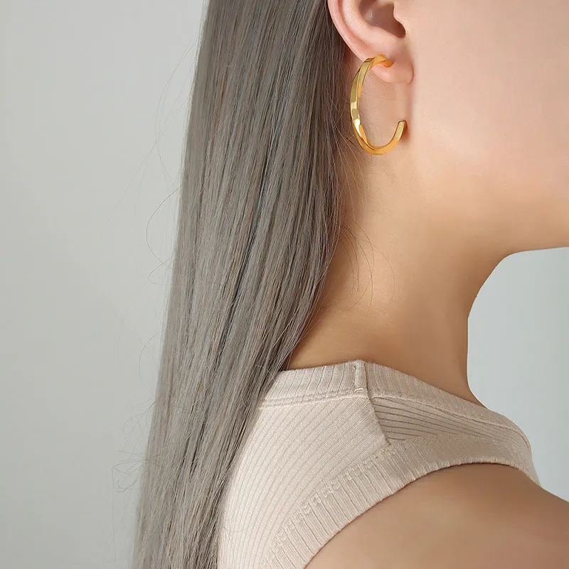 Chic Circle Twisted Earrings by Planderful Collection - Stylish Everyday Genie Jewelry