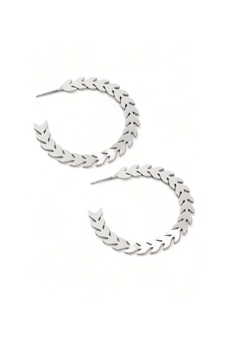 Classy Flat Leaf Pattern Hoop Earrings