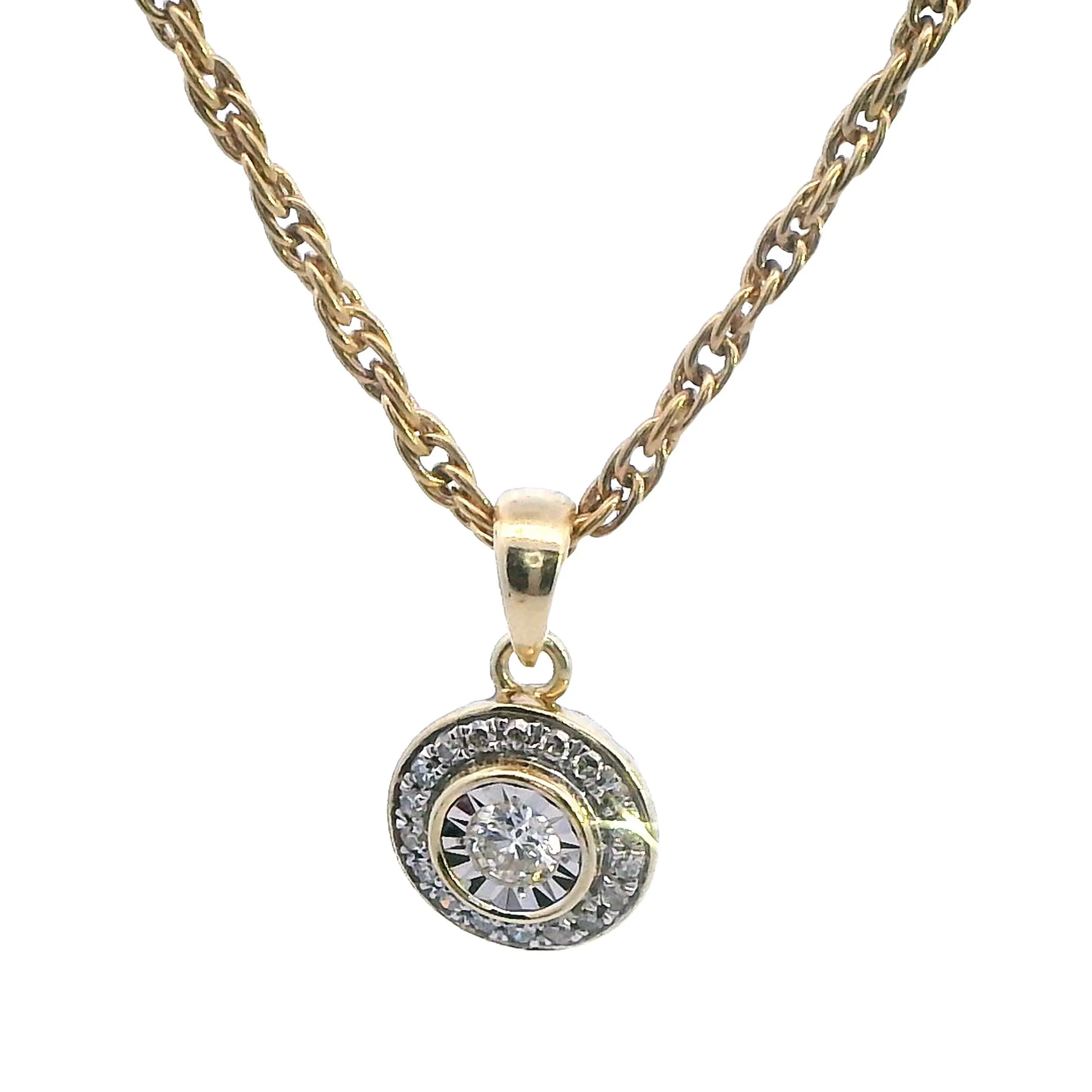 Exquisite Dual-Tone Gold Diamond Pendant - A Touch of Elegance