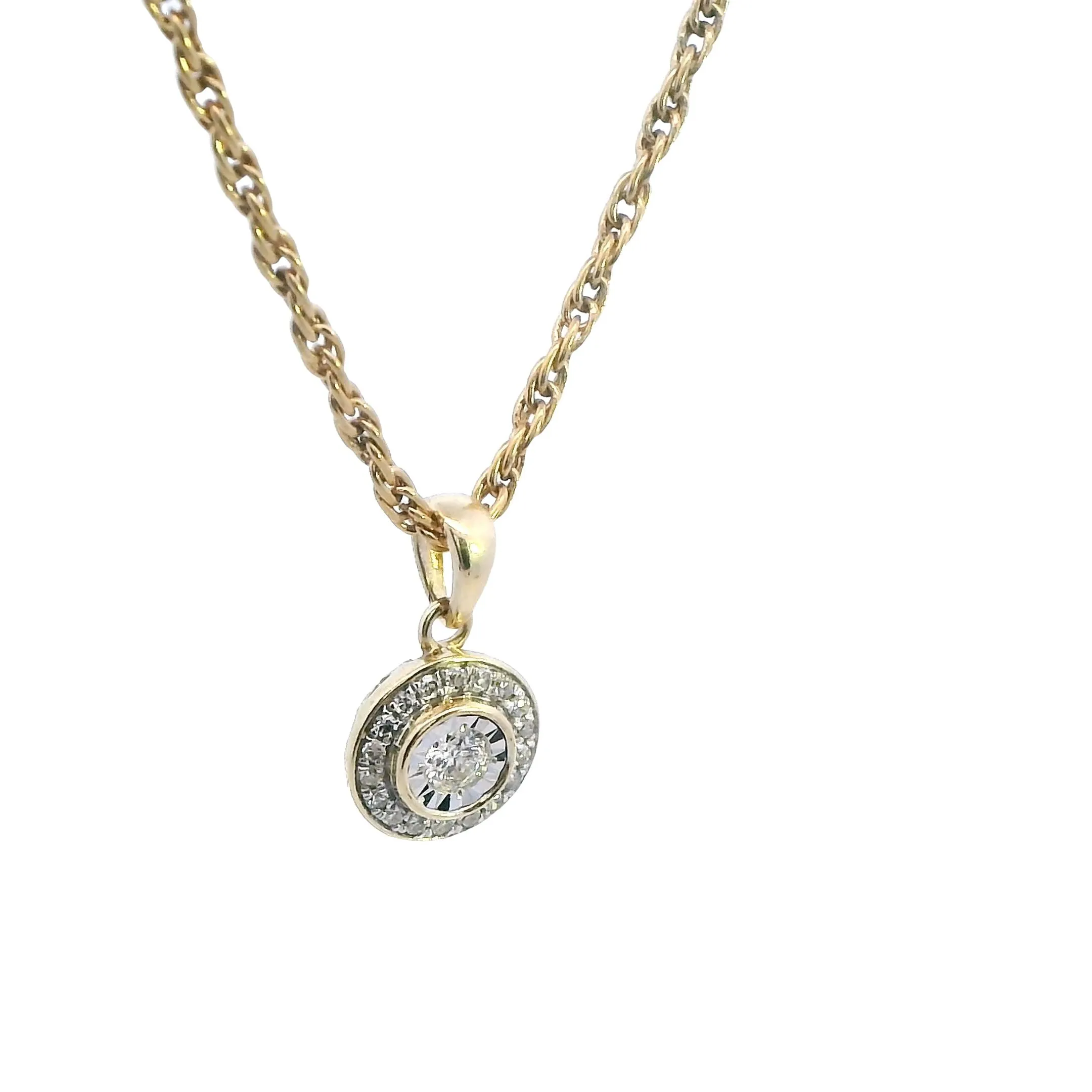 Exquisite Dual-Tone Gold Diamond Pendant - A Touch of Elegance