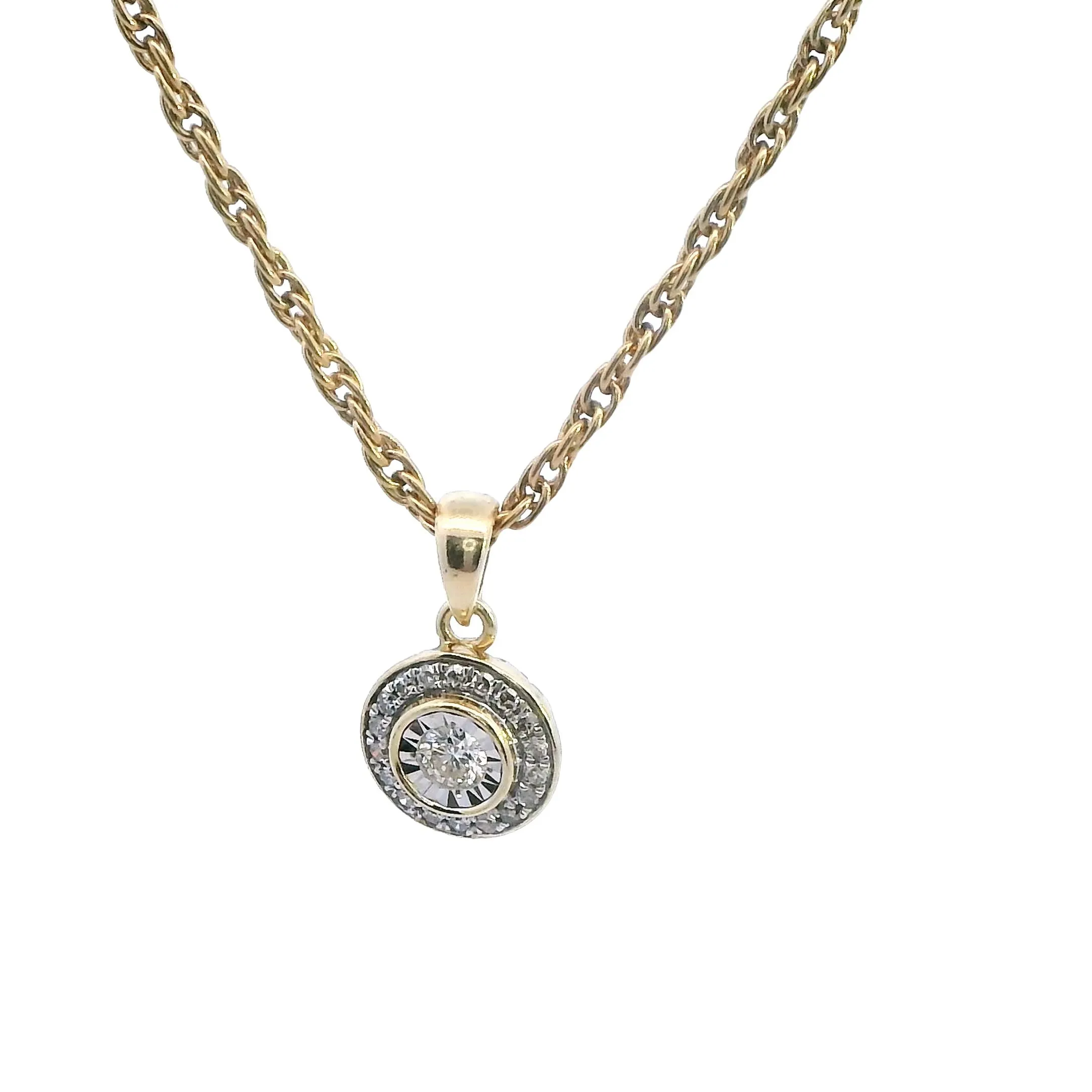 Exquisite Dual-Tone Gold Diamond Pendant - A Touch of Elegance