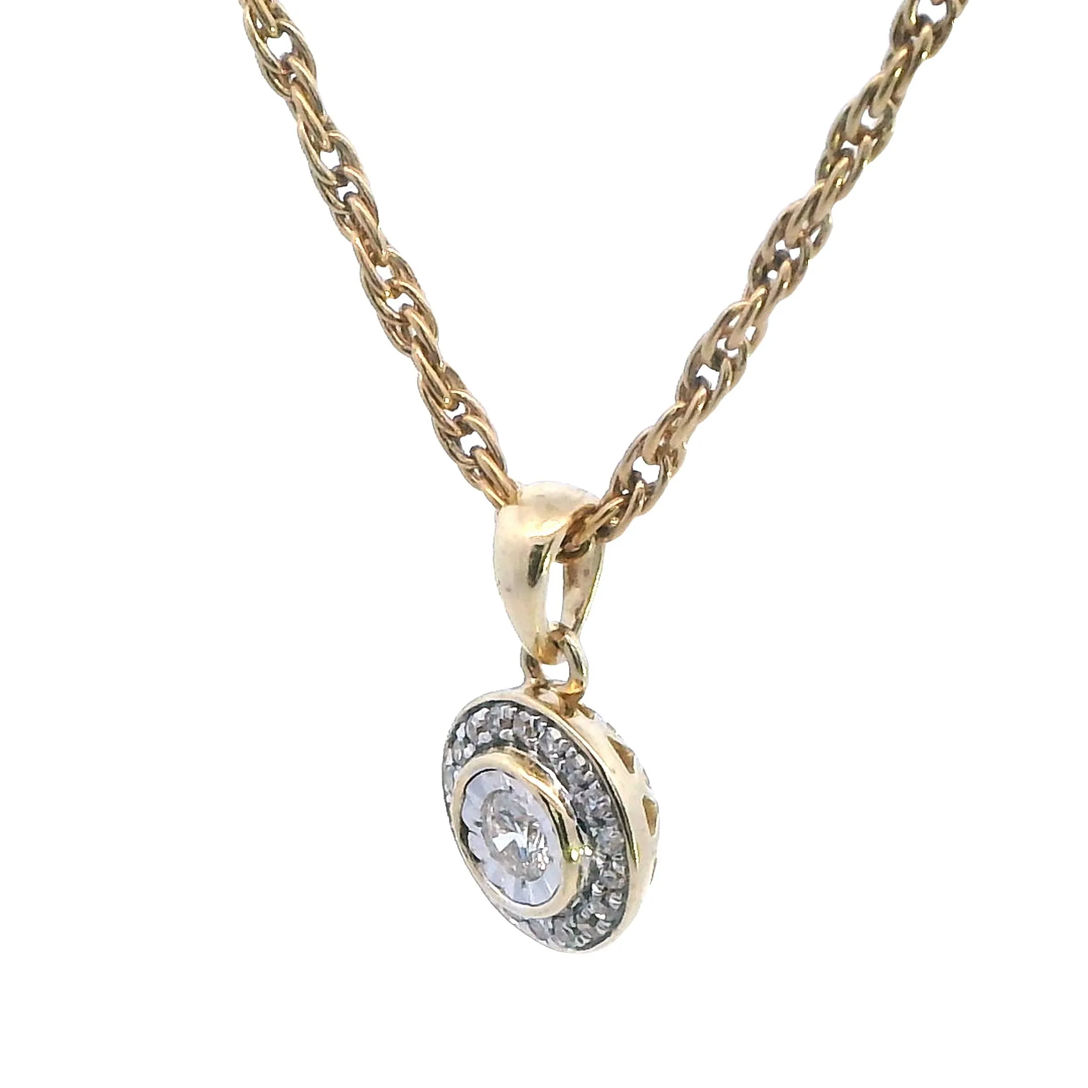 Exquisite Dual-Tone Gold Diamond Pendant - A Touch of Elegance