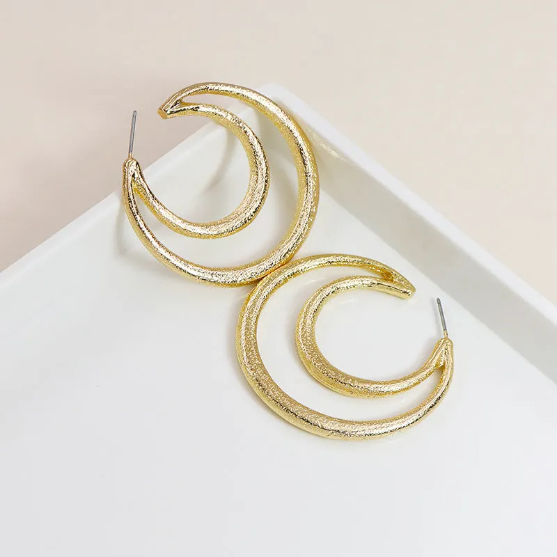 Geometric Moon C-Shaped Metal Earrings with Stylish European Touch