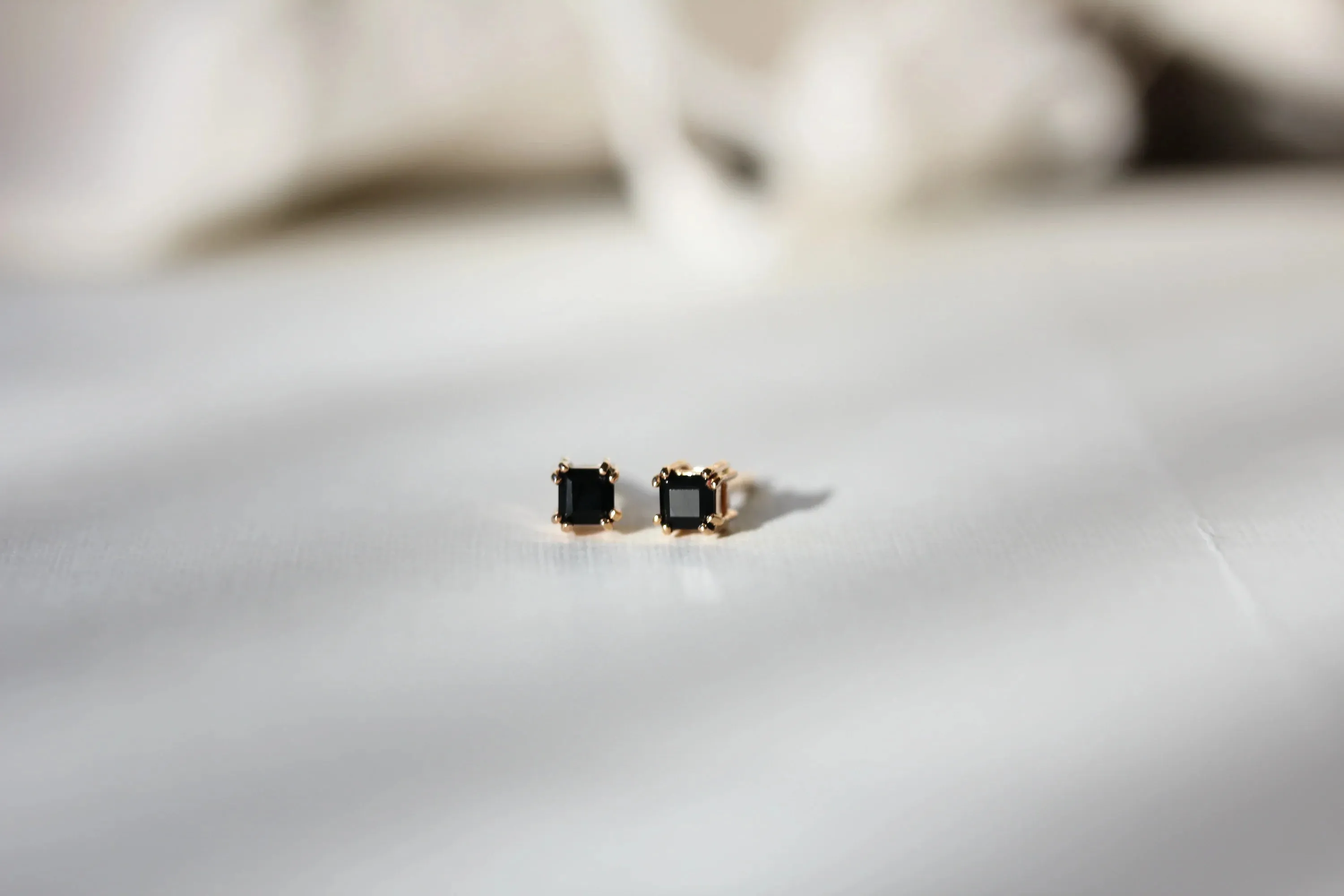 Little Gold Billie Studs (Onyx)