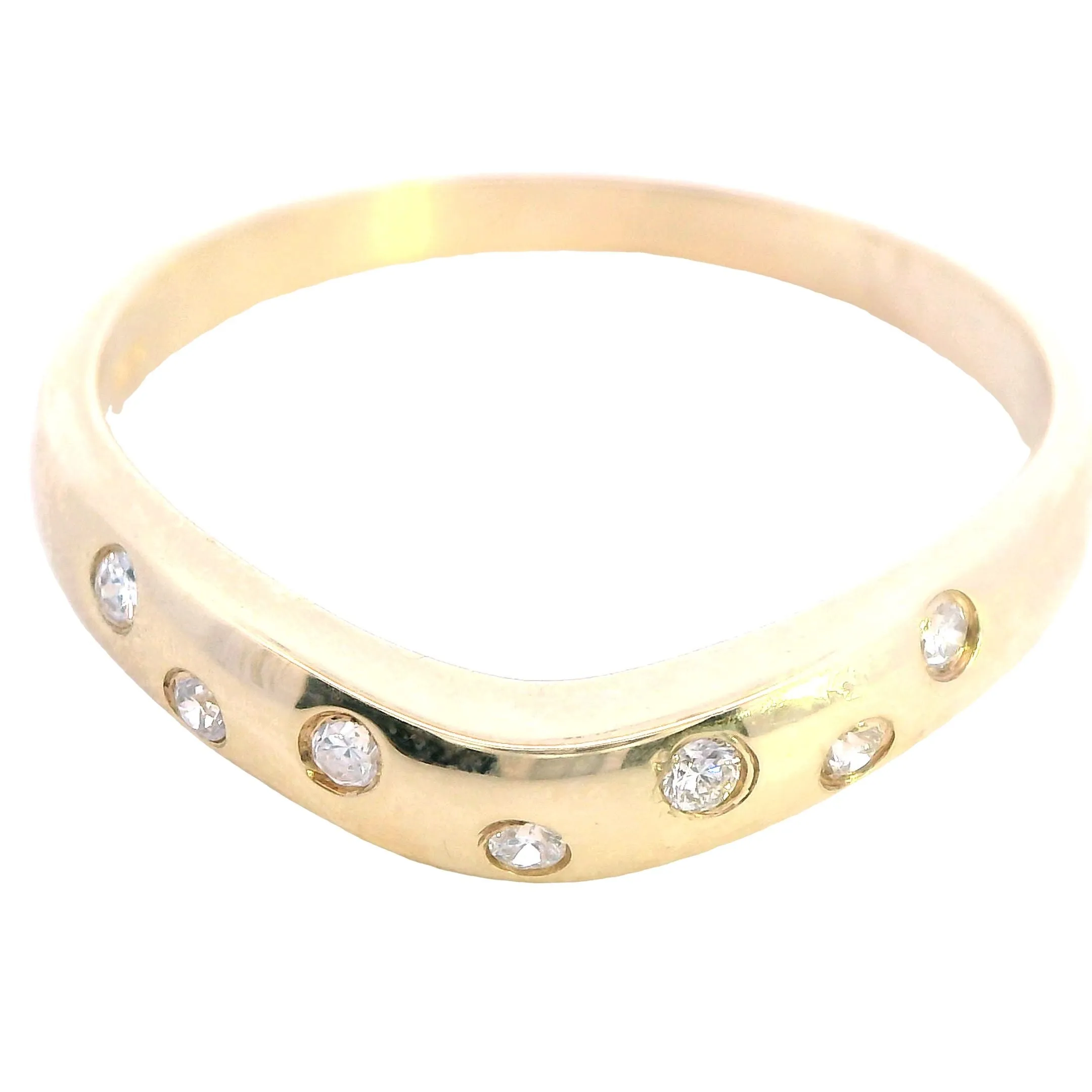 Luxurious 9ct Yellow Gold Diamond Ring - A Harmony of Radiance