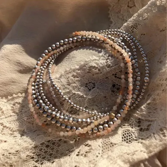 Peach Moonstone Ella | Stone bracelet