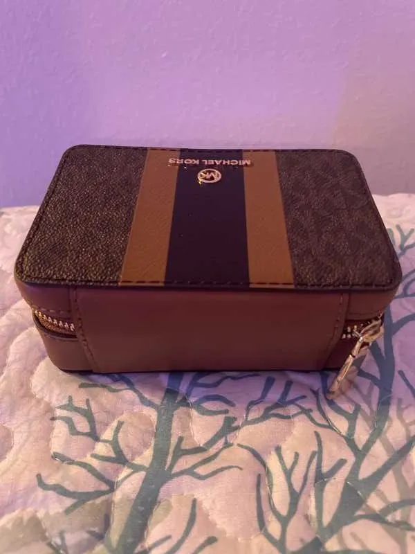 Small Logo Stripe Jewelry Case